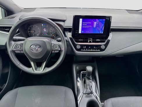 Used 2025 Toyota Corolla SE FWD image 14