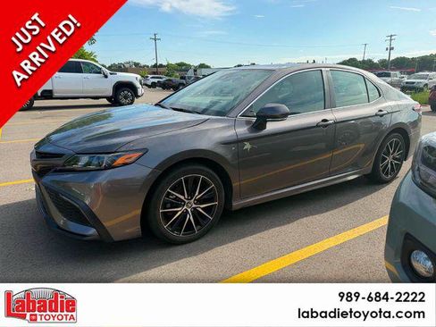 Certified 2024 Toyota Camry SE w/ Cold Weather Package FWD image 1