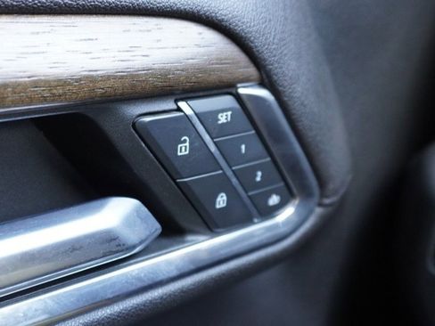 Used 2024 Chevrolet Silverado 2500 High Country w/ Technology Package image 19