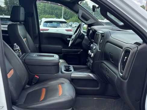 Used 2021 GMC Sierra 1500 AT4 w/ AT4 Value Package AWD/4WD image 2