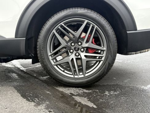 New 2026 Ford Explorer ST w/ Sun And Sound Package image 14