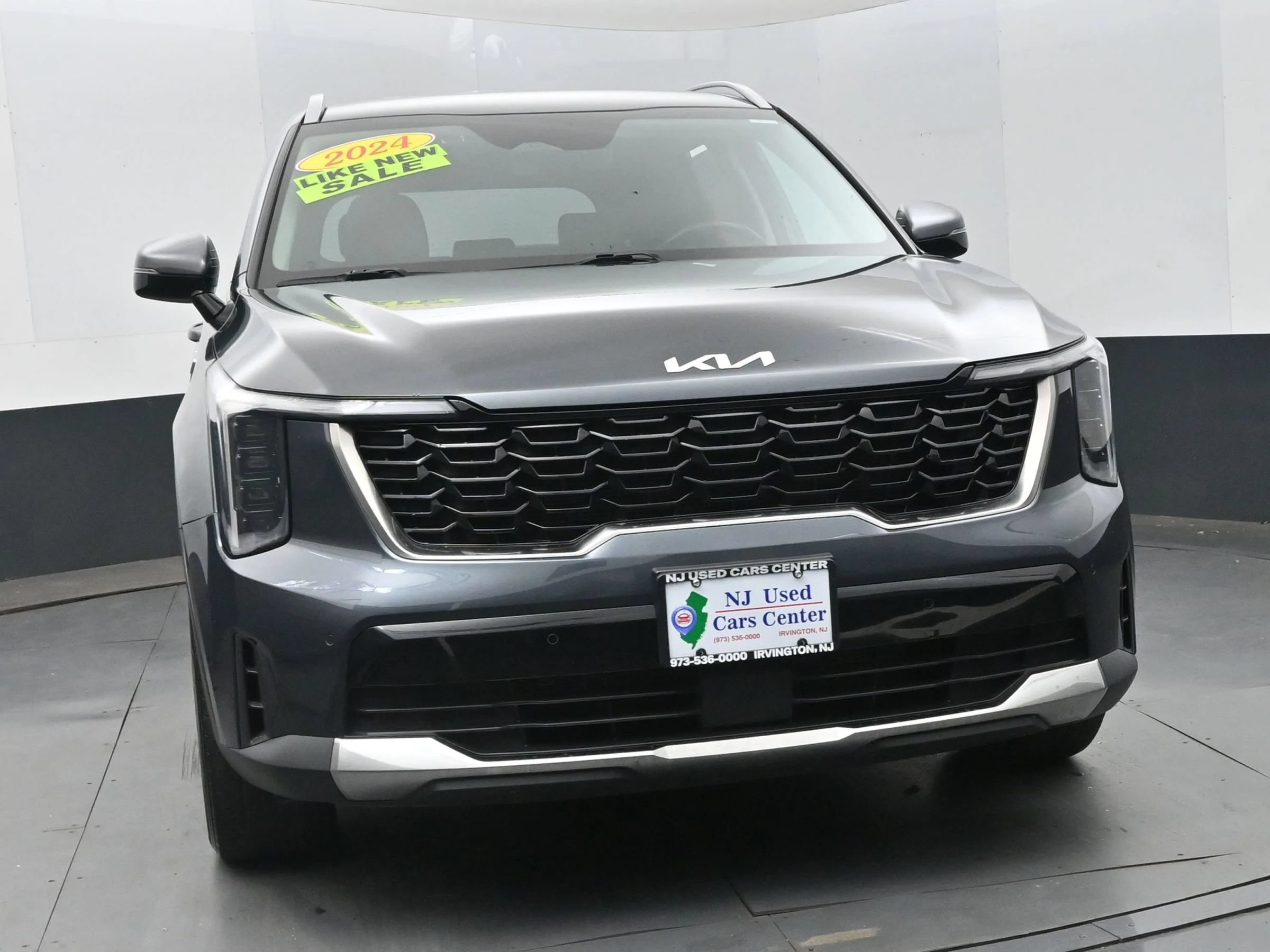 Used 2024 Kia Sorento S FWD image 3