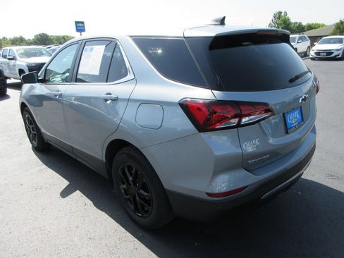 Used 2024 Chevrolet Equinox LT w/ LPO, Floor Liner Package FWD image 3