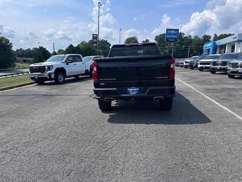 Used 2021 Chevrolet Silverado 1500 Custom Trail Boss w/ Safety Confidence Package AWD/4WD image 6