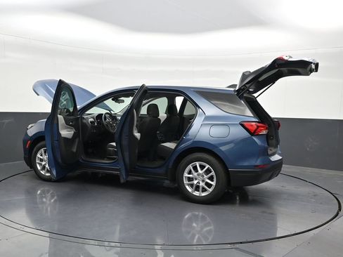Used 2024 Chevrolet Equinox LS w/ Driver Confidence II Package FWD image 34