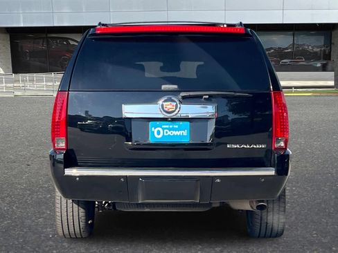 Used 2014 Cadillac Escalade Luxury image 8