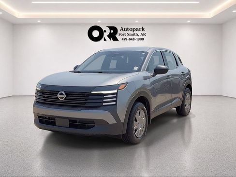 Used 2025 Nissan Kicks S AWD/4WD image 2