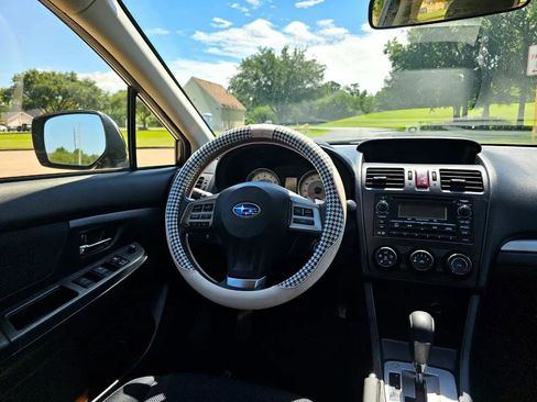 Used 2014 Subaru Impreza 2.0i Sport Premium image 27