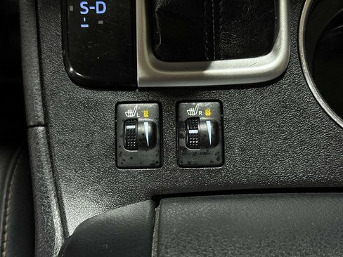 Used 2018 Toyota Highlander XLE w/ Protection Package #3 AWD/4WD image 34