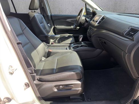 Used 2019 Honda Ridgeline RTL image 22
