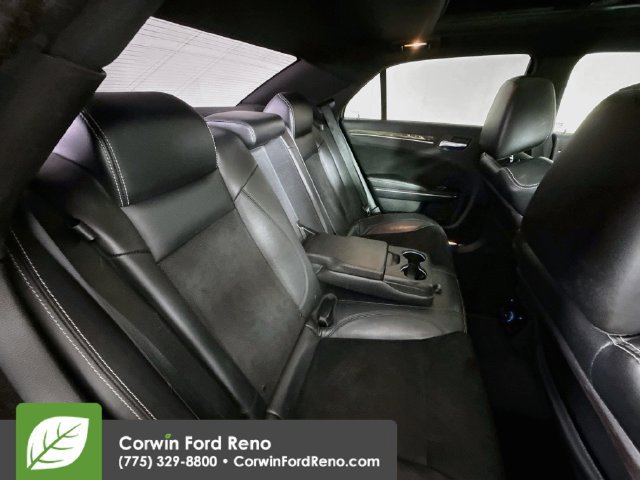 Used 2012 Chrysler 300 SRT8 w/ 19-Premium Speaker Group RWD image 31