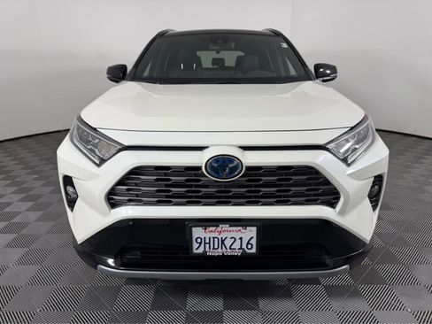 Used 2021 Toyota RAV4 XSE w/ Carpet Mat Package (TMS) AWD/4WD image 8