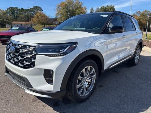 New 2026 Ford Explorer Platinum image 4