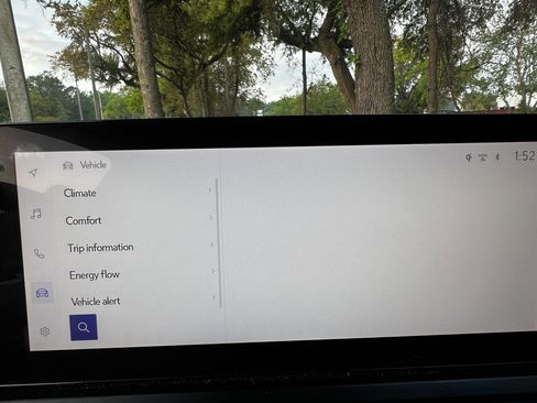 Used 2023 Lexus UX 250h F Sport image 25