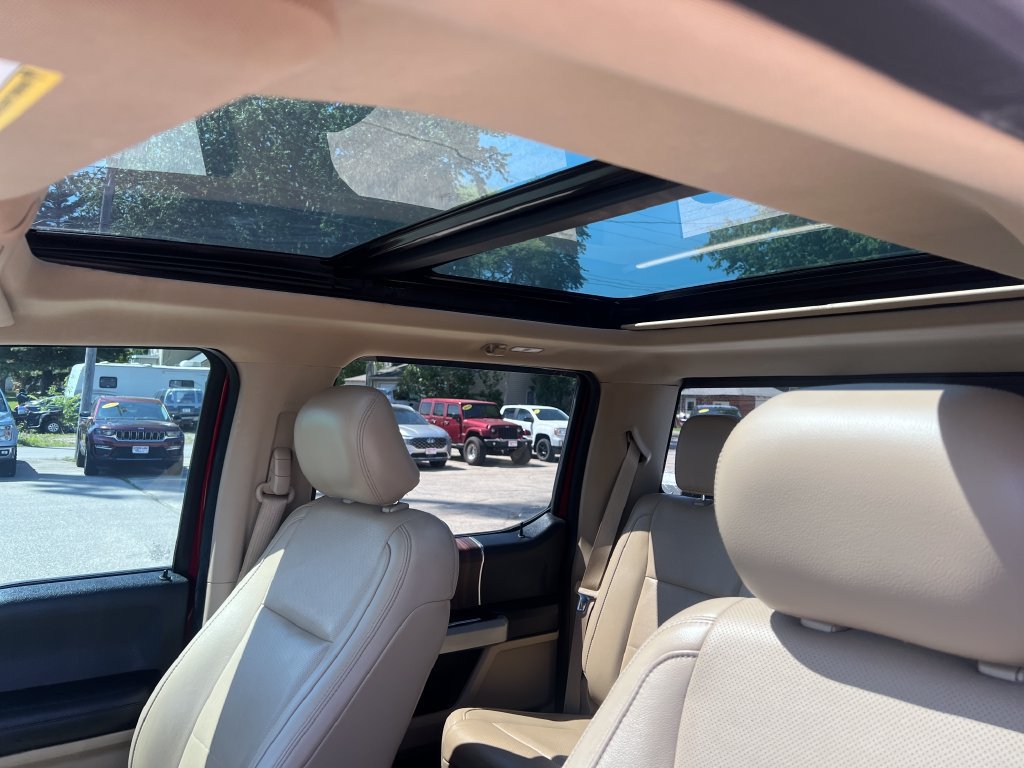 Used 2017 Ford F150 Lariat w/ Equipment Group 502A Luxury AWD/4WD image 21