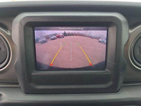 Used 2023 Jeep Wrangler Unlimited Sport AWD/4WD image 25