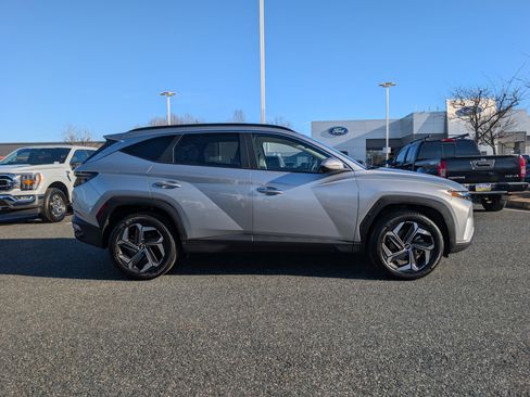 Used 2023 Hyundai Tucson SEL w/ Convenience Package image 2