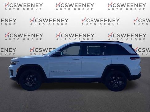 New 2025 Jeep Grand Cherokee Altitude RWD image 6