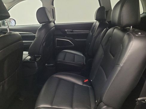 Used 2022 Kia Telluride S AWD/4WD image 18