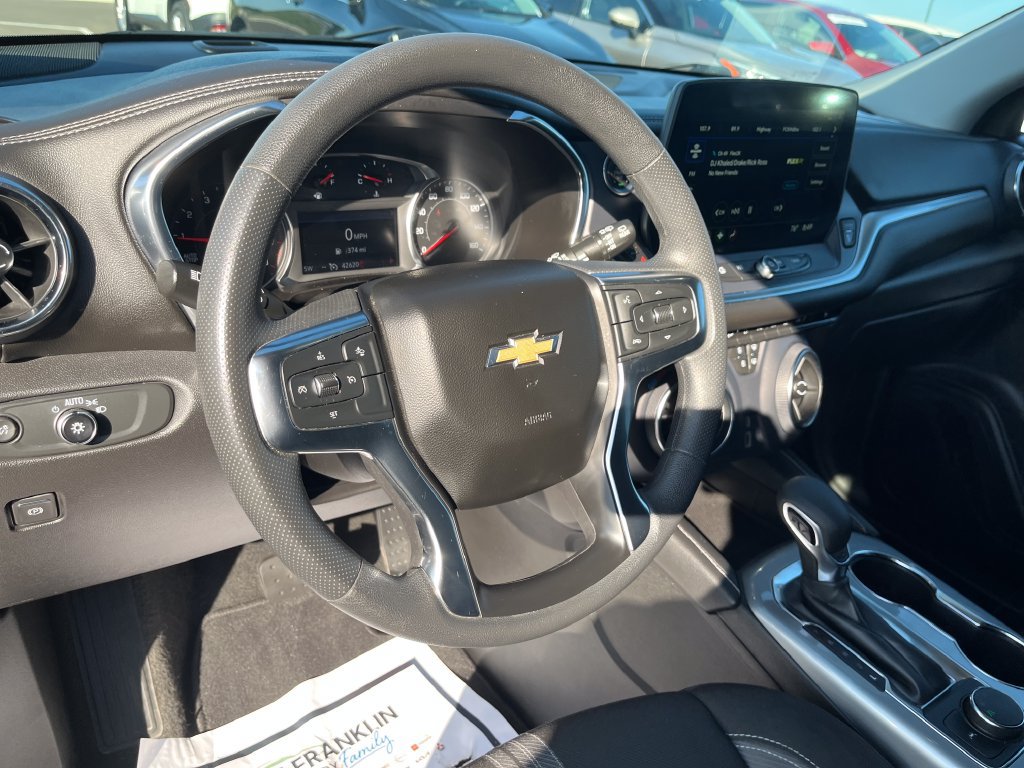 Used 2025 Chevrolet Blazer LT FWD image 14