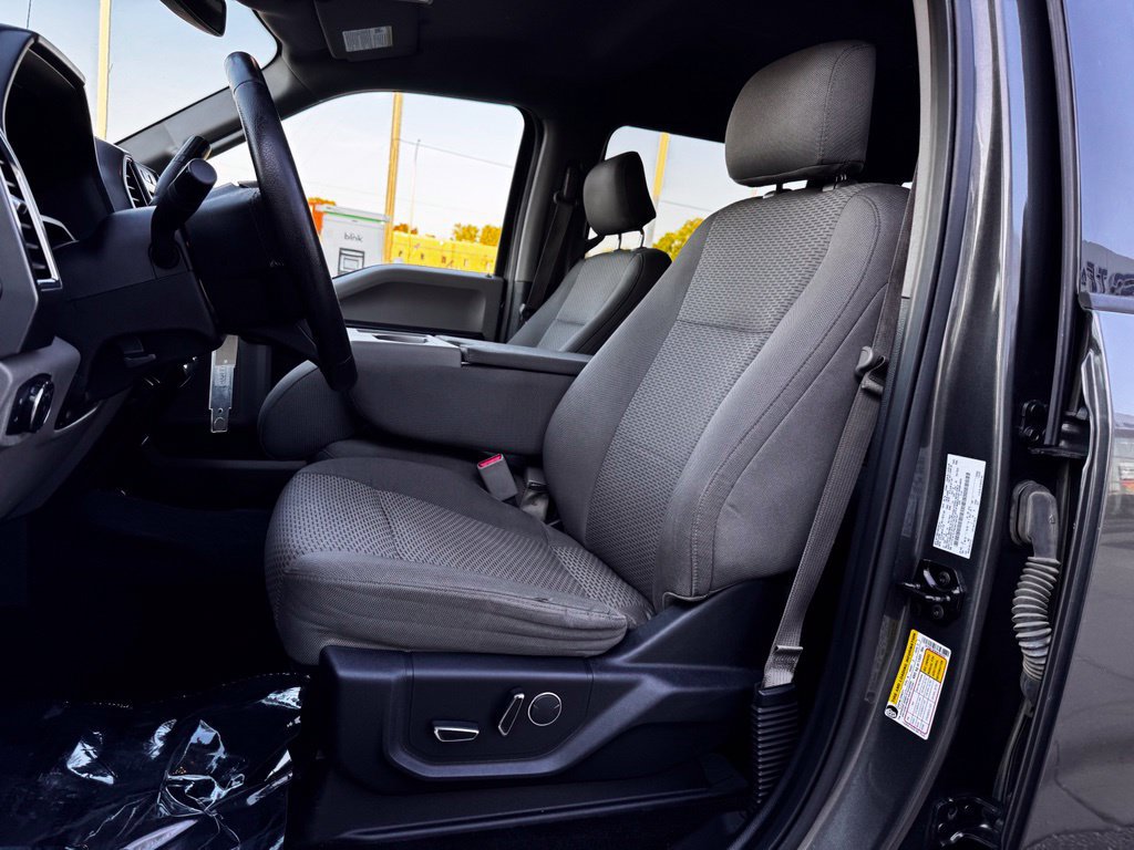 Used 2016 Ford F150 XLT w/ Equipment Group 302A Luxury AWD/4WD image 5