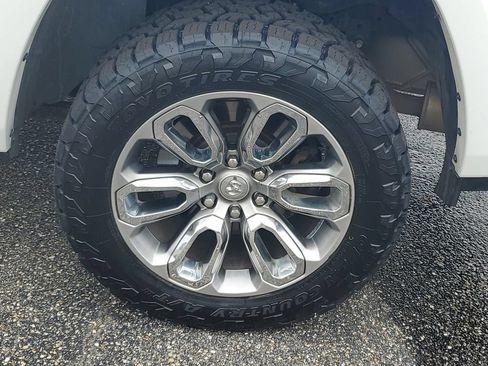 Used 2022 RAM 1500 Laramie AWD/4WD image 32