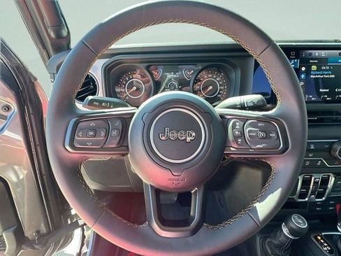 New 2025 Jeep Gladiator Sport image 27