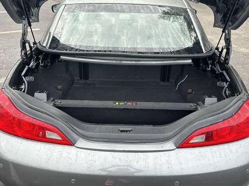 Used 2013 INFINITI G37 Convertible w/ Premium Pkg RWD image 28