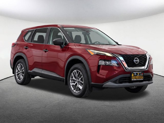 Used 2023 Nissan Rogue S AWD/4WD image 2
