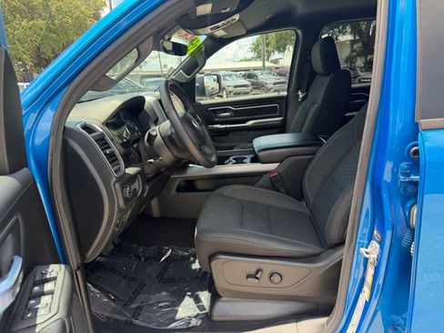 Certified 2025 RAM 1500 Big Horn AWD/4WD image 17