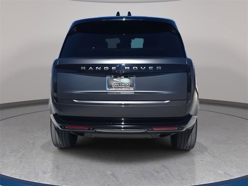 Certified 2025 Land Rover Range Rover SE image 6