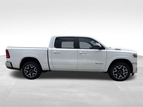 Used 2025 RAM 1500 Laramie AWD/4WD image 4