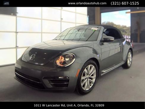 Used 2017 Volkswagen Beetle 1.8T Classic FWD image 1