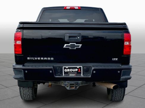 Used 2017 Chevrolet Silverado 2500 LTZ w/ Midnight Edition image 4