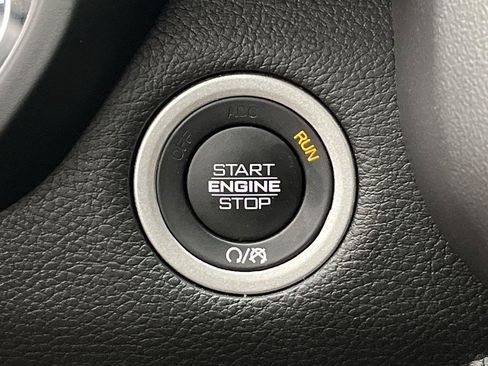 Used 2024 RAM 1500 Big Horn AWD/4WD image 19