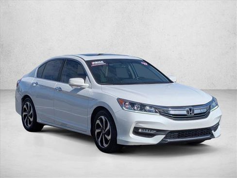 Used 2017 Honda Accord EX-L image 3
