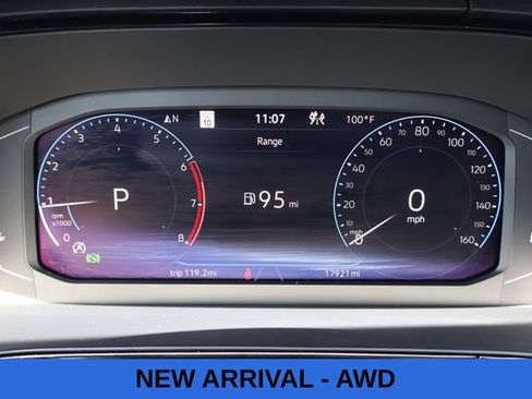 Used 2022 Volkswagen Taos SEL w/ Panoramic Sunroof Package AWD/4WD image 20
