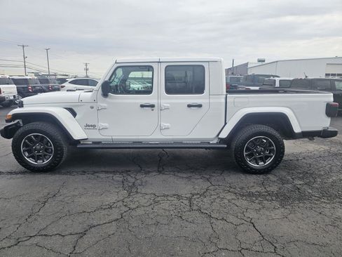 Used 2023 Jeep Gladiator Overland w/ Popular Equipment Package image 2