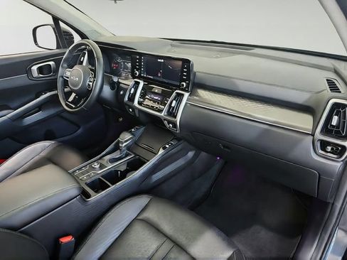 Certified 2022 Kia Sorento S w/ Panoramic Sunroof Package FWD image 25