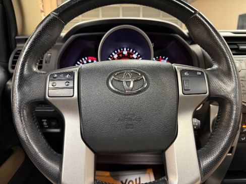 Used 2012 Toyota 4Runner Limited AWD/4WD image 19