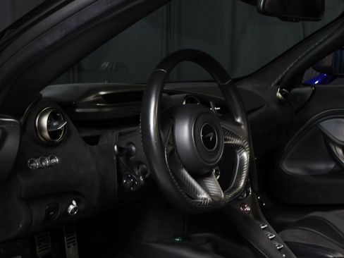 Used 2020 McLaren 720S Spider image 23