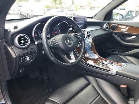 Used 2017 Mercedes-Benz GLC 300 4MATIC image 10