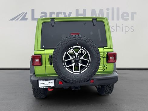 New 2025 Jeep Wrangler Unlimited Rubicon w/ Steel Bumper Group image 7