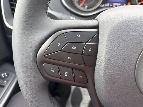 Used 2022 Jeep Cherokee Trailhawk w/ Trailer Tow Group image 10