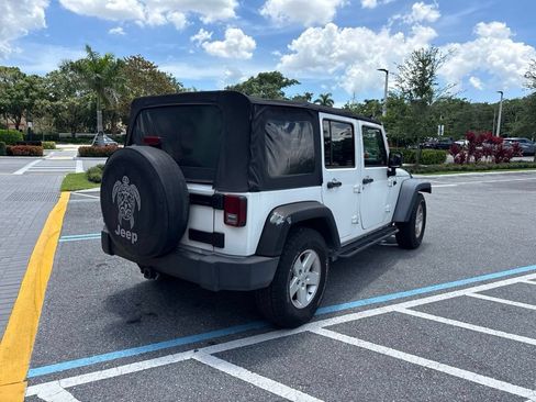 Used 2008 Jeep Wrangler Unlimited X RWD image 6