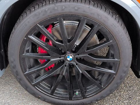 New 2026 BMW X5 xDrive40i w/ M Sport Package AWD/4WD image 11