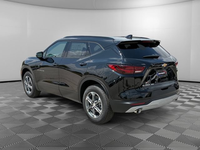 New 2026 Chevrolet Blazer LT w/ Sound & Technology Package AWD/4WD image 3