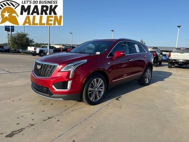 Used 2024 Cadillac XT5 Premium Luxury AWD/4WD image 2