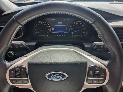 Used 2021 Ford Explorer XLT w/ Equipment Group 202A RWD image 31