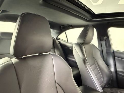Used 2019 Lexus IS 350 F Sport w/ F Sport Package RWD image 31